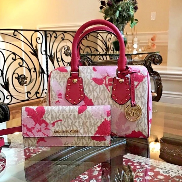 Michael Kors Handbags - 2 Pcs Aria Small Monogram Signature Handbag+wallet